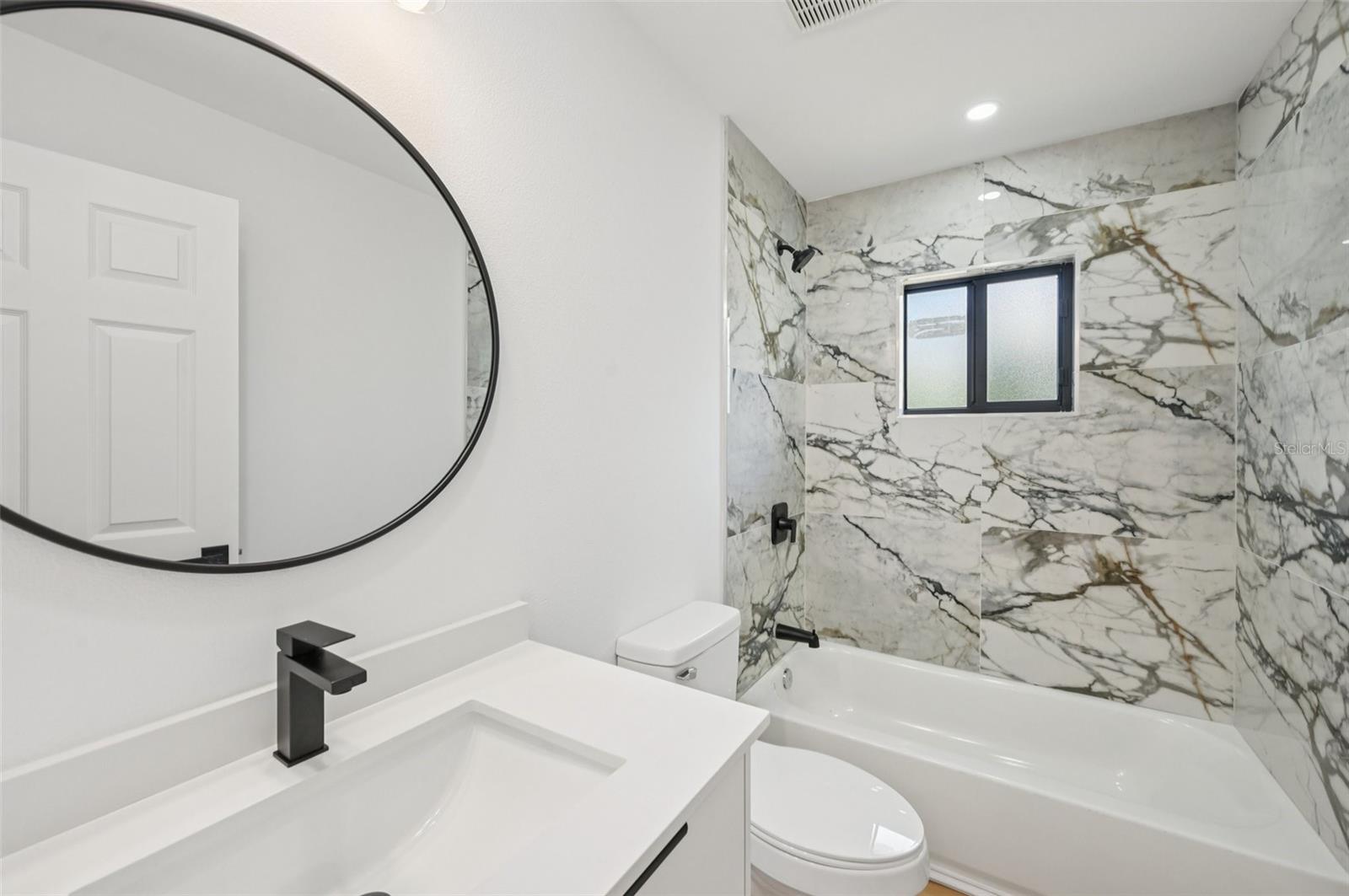 15460 CHAMBERLAIN BLVD, PORT CHARLOTTE, FL, 33953