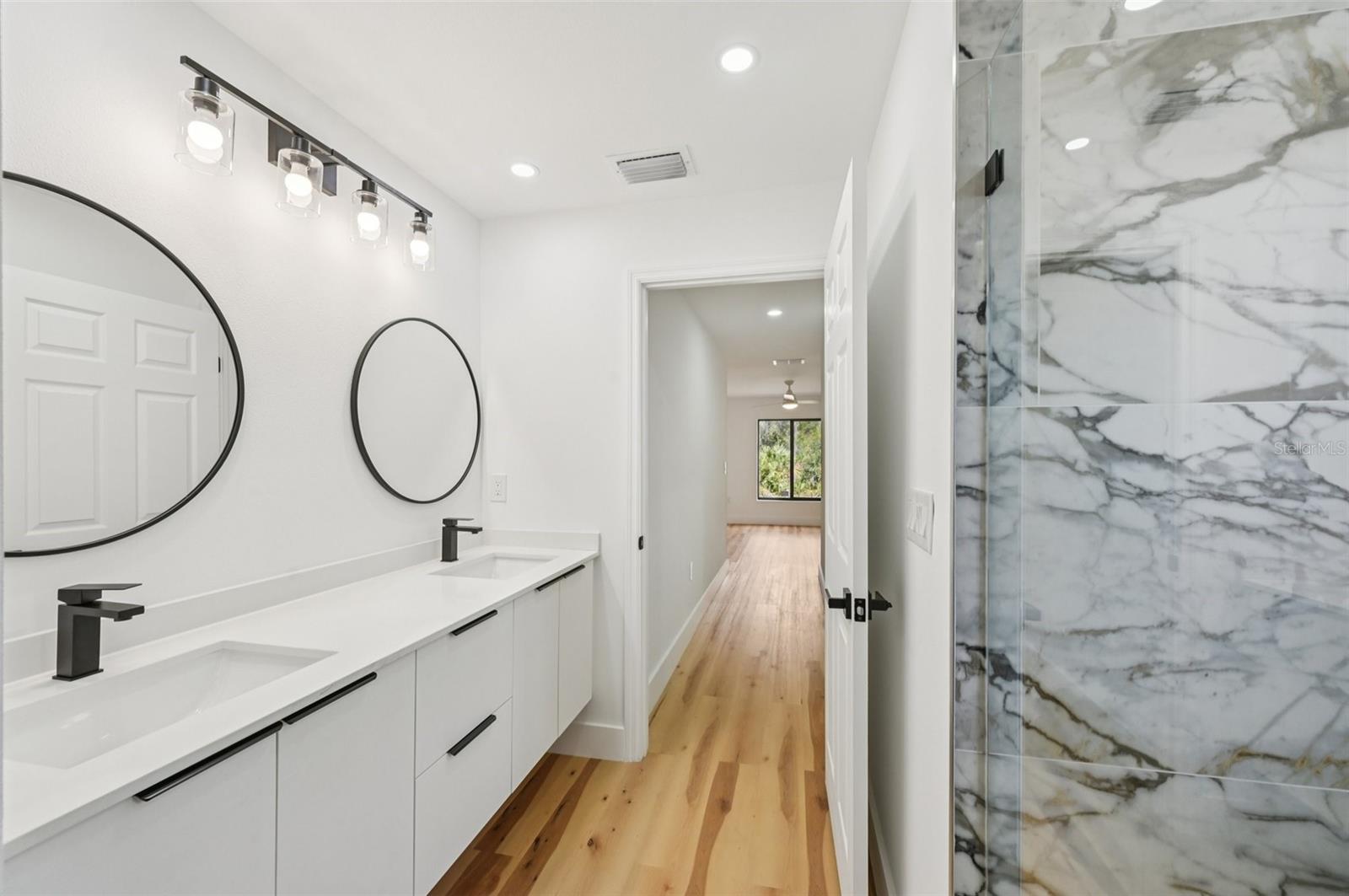 15460 CHAMBERLAIN BLVD, PORT CHARLOTTE, FL, 33953