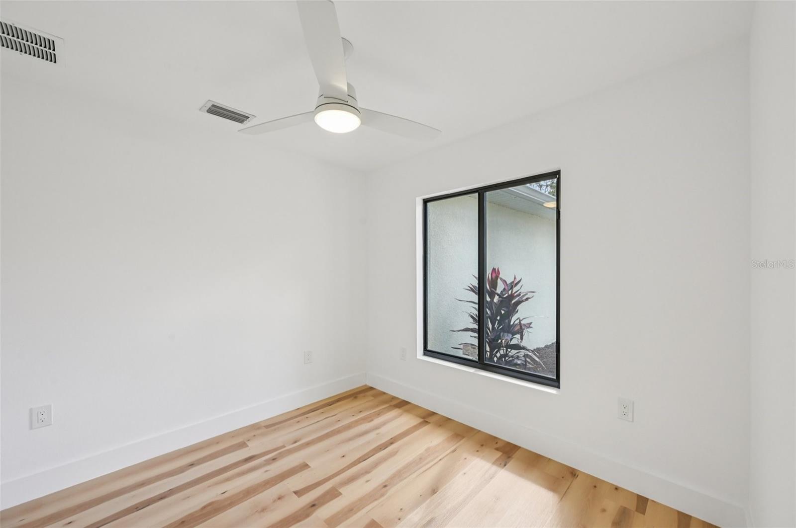 15460 CHAMBERLAIN BLVD, PORT CHARLOTTE, FL, 33953