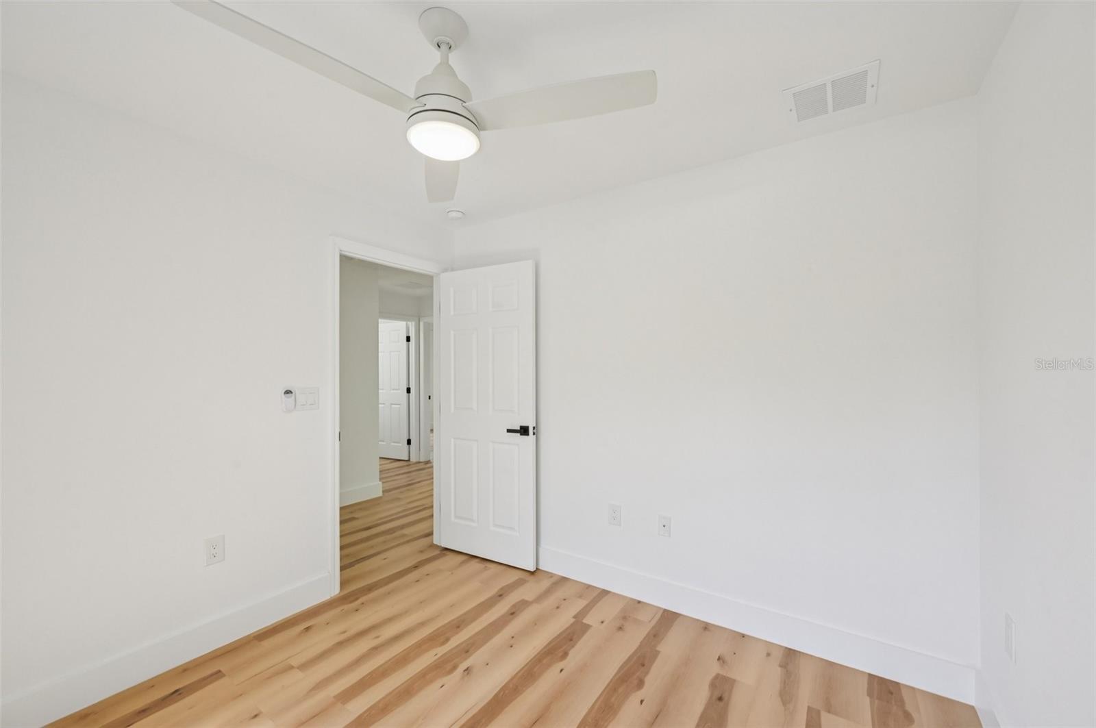 15460 CHAMBERLAIN BLVD, PORT CHARLOTTE, FL, 33953