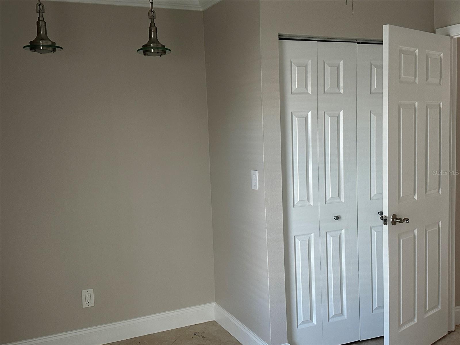 230 SUN VISTA CT N, TREASURE ISLAND, FL, 33706