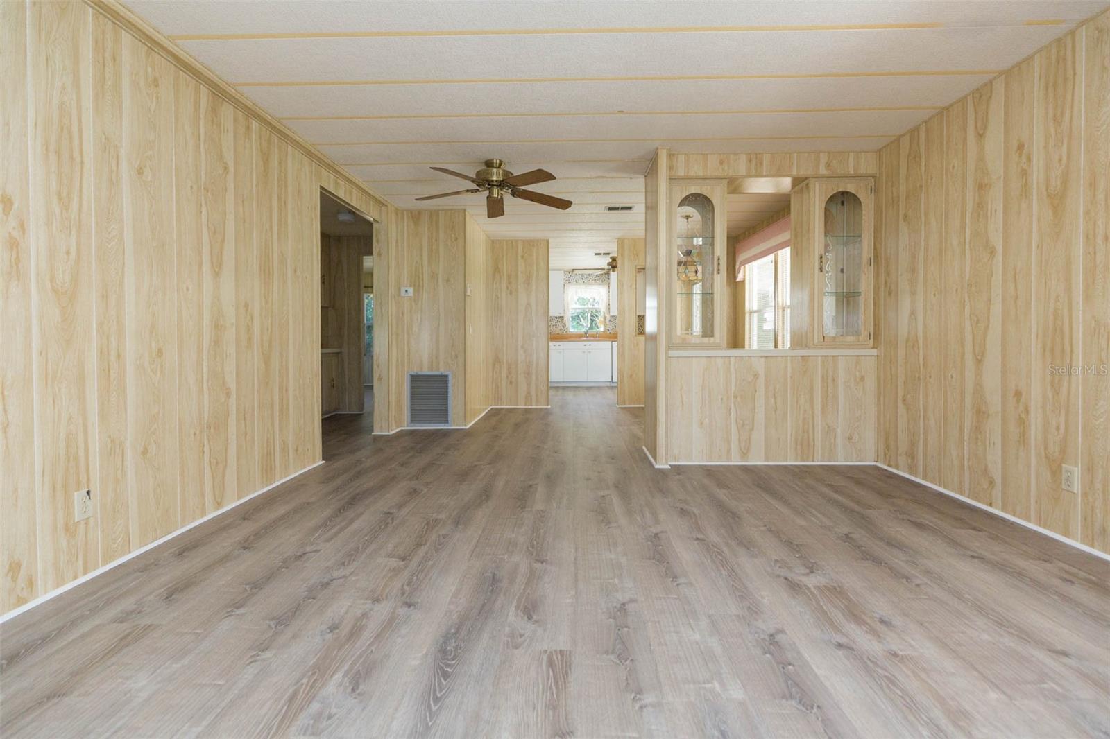 3542 CASTLE DR, ZEPHYRHILLS, FL, 33540