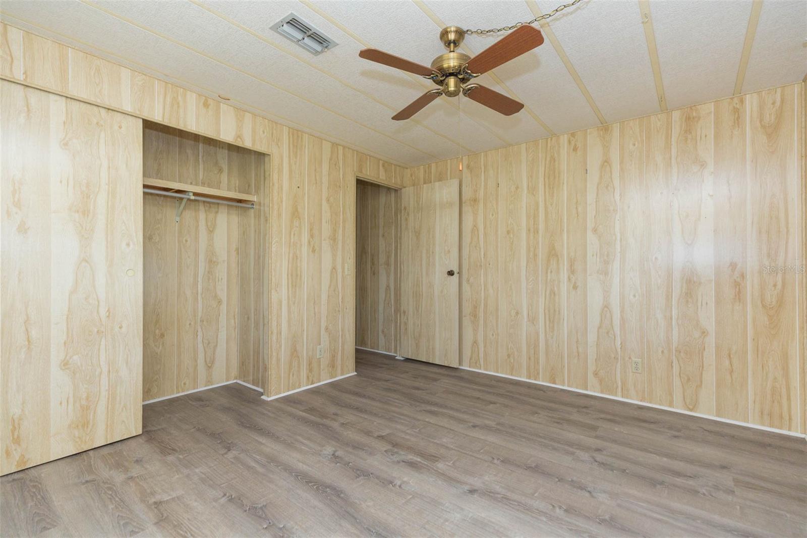 3542 CASTLE DR, ZEPHYRHILLS, FL, 33540