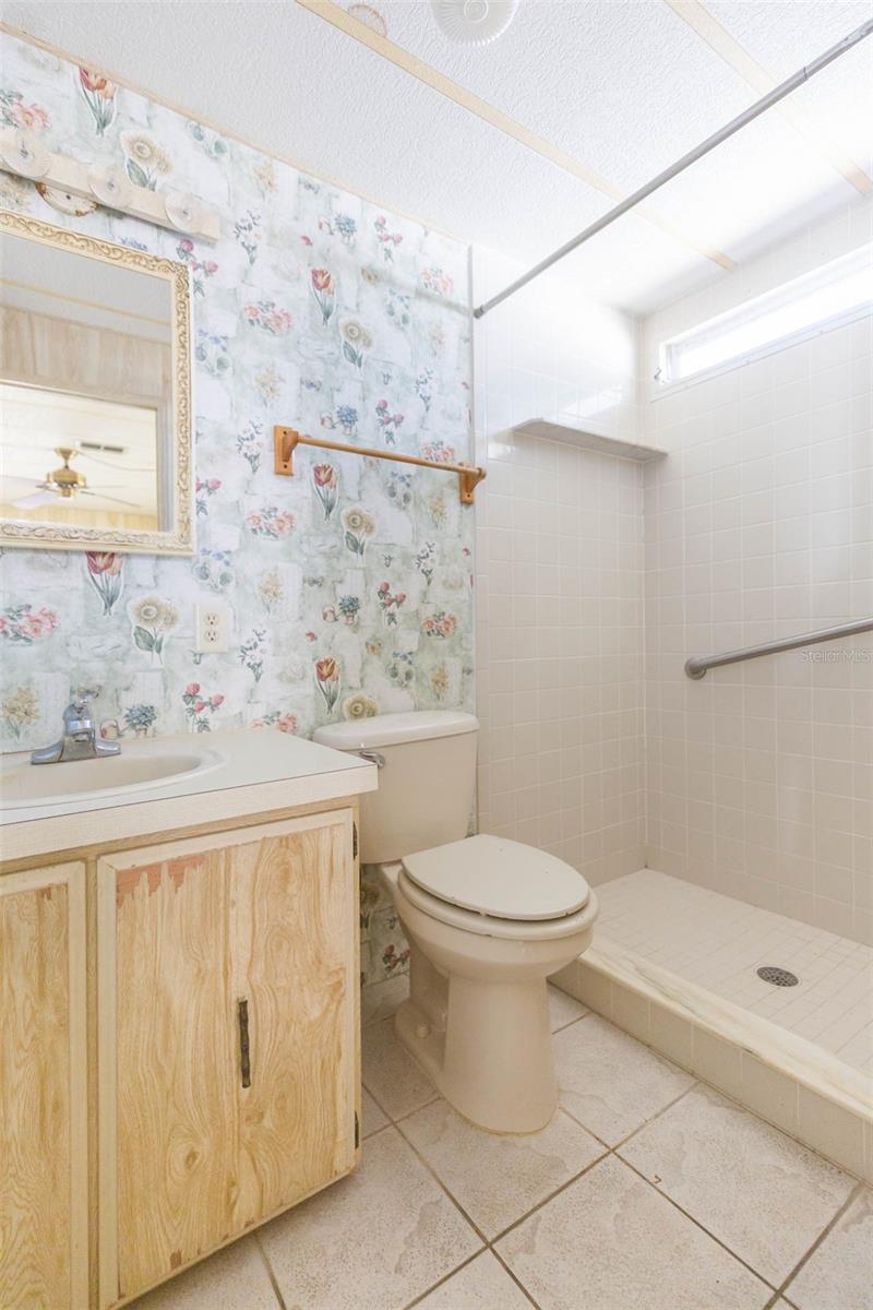 3542 CASTLE DR, ZEPHYRHILLS, FL, 33540