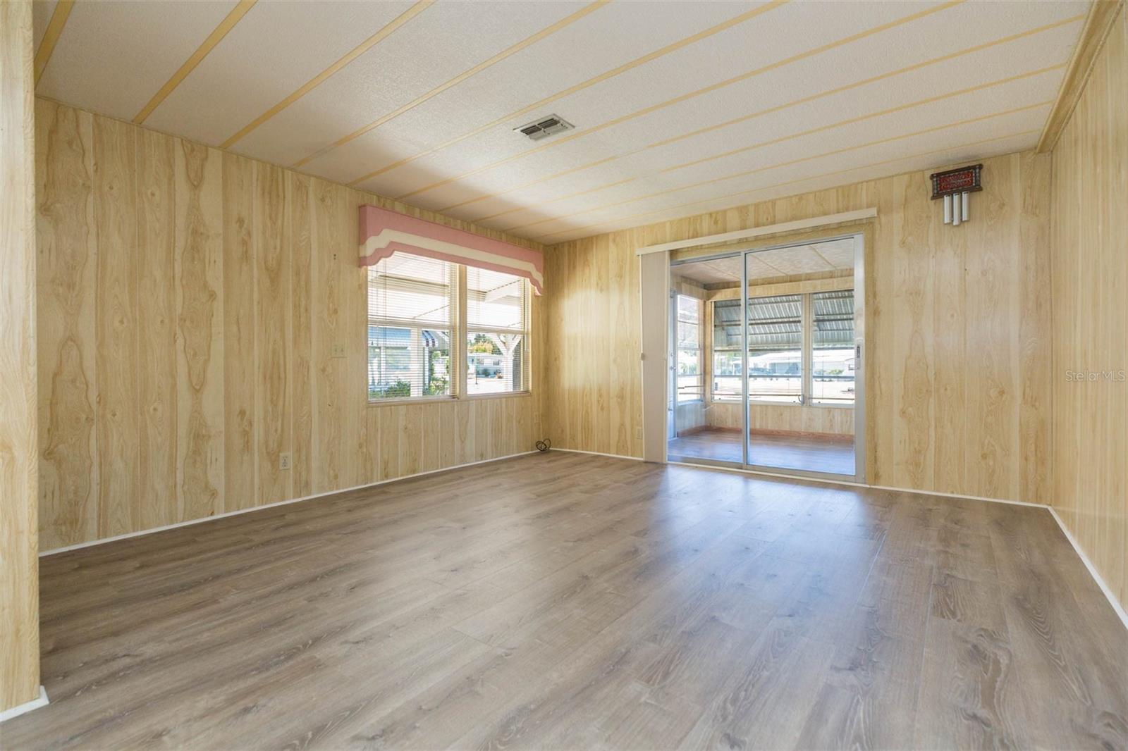 3542 CASTLE DR, ZEPHYRHILLS, FL, 33540