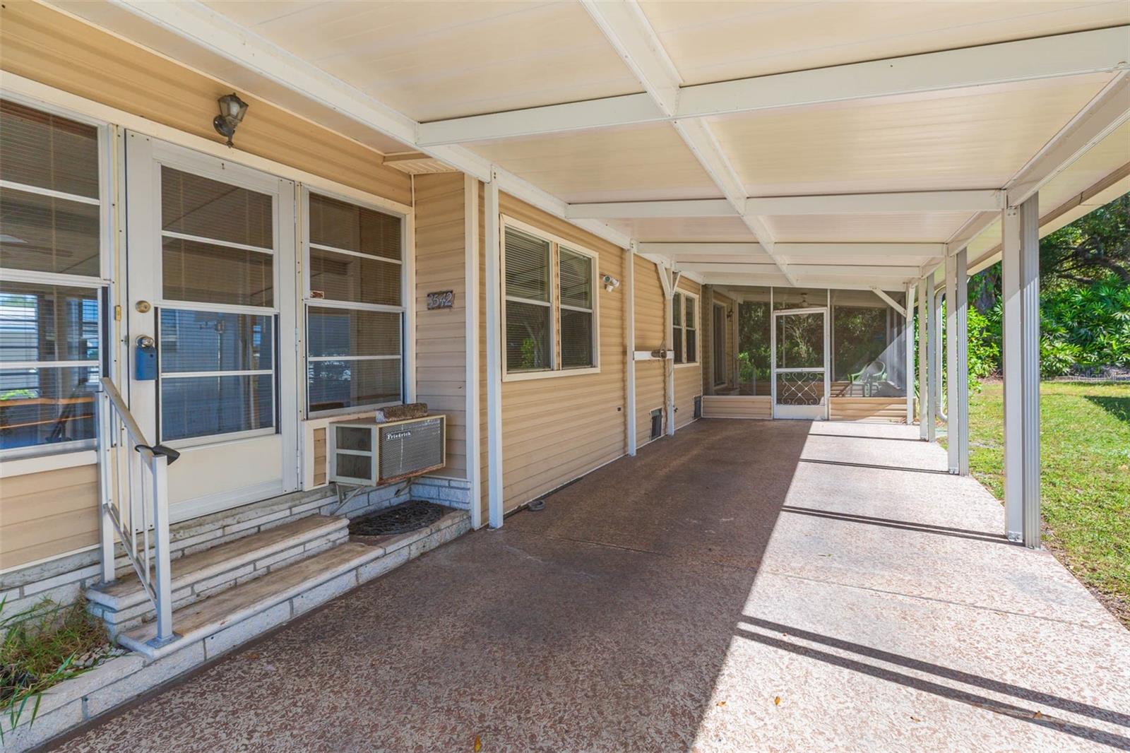 3542 CASTLE DR, ZEPHYRHILLS, FL, 33540