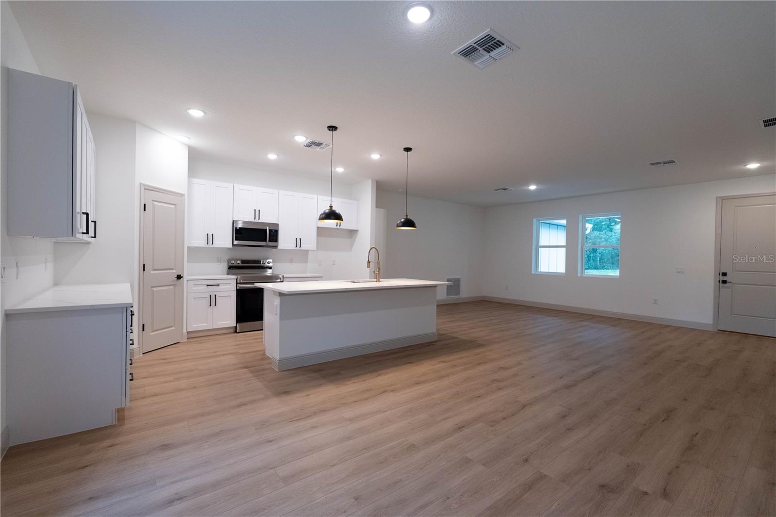 30536 HOYLAKE ST, SORRENTO, FL, 32776