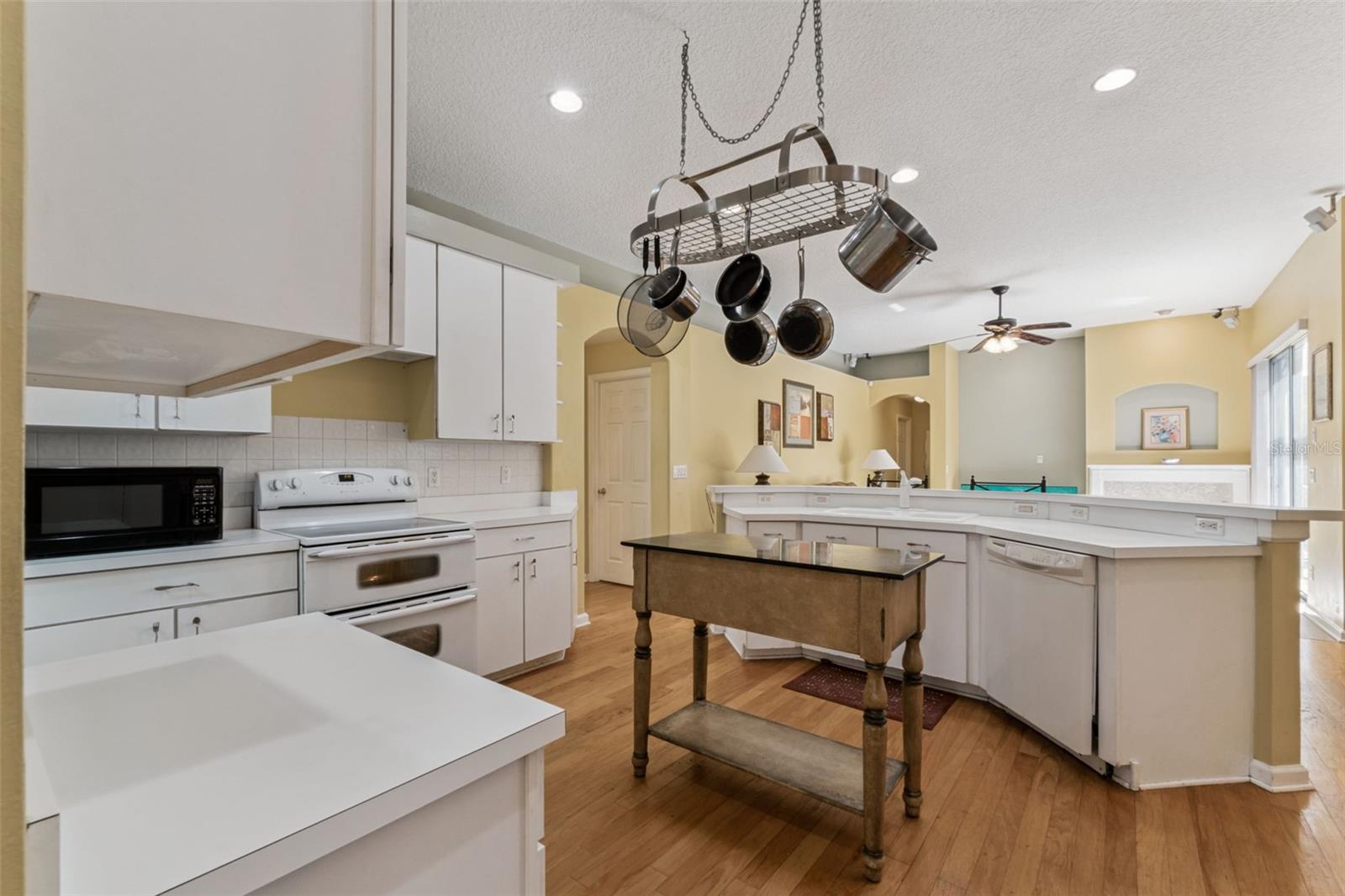 523 SADDLEWOOD LN, WINTER SPRINGS, FL, 32708