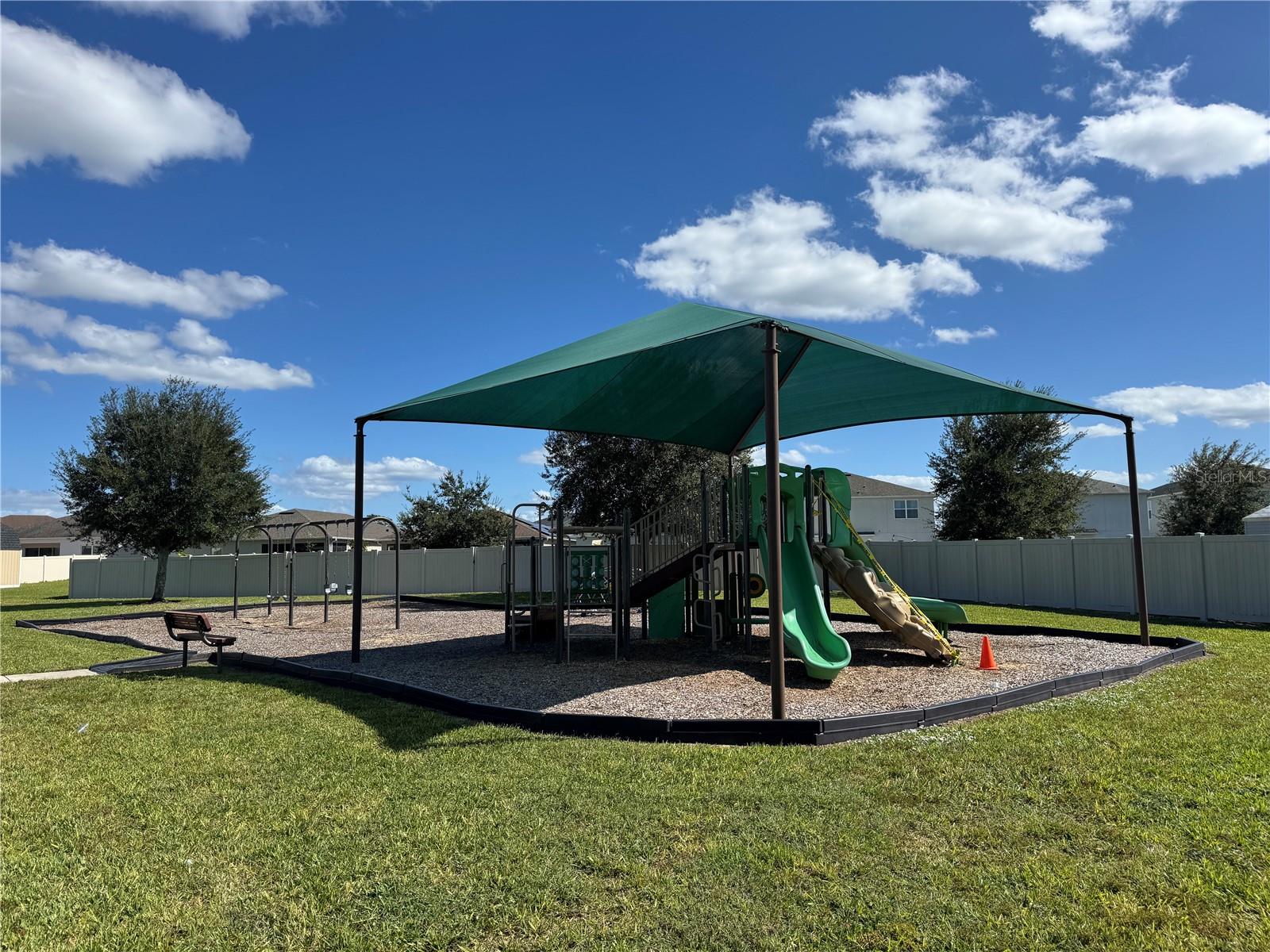 596 MEADOW BEND DR, DAVENPORT, FL, 33837