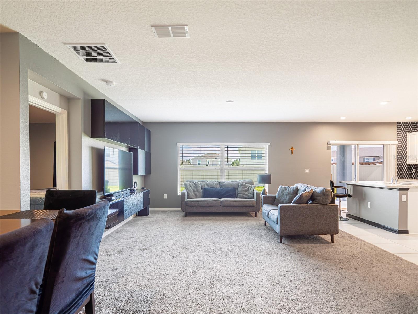 596 MEADOW BEND DR, DAVENPORT, FL, 33837