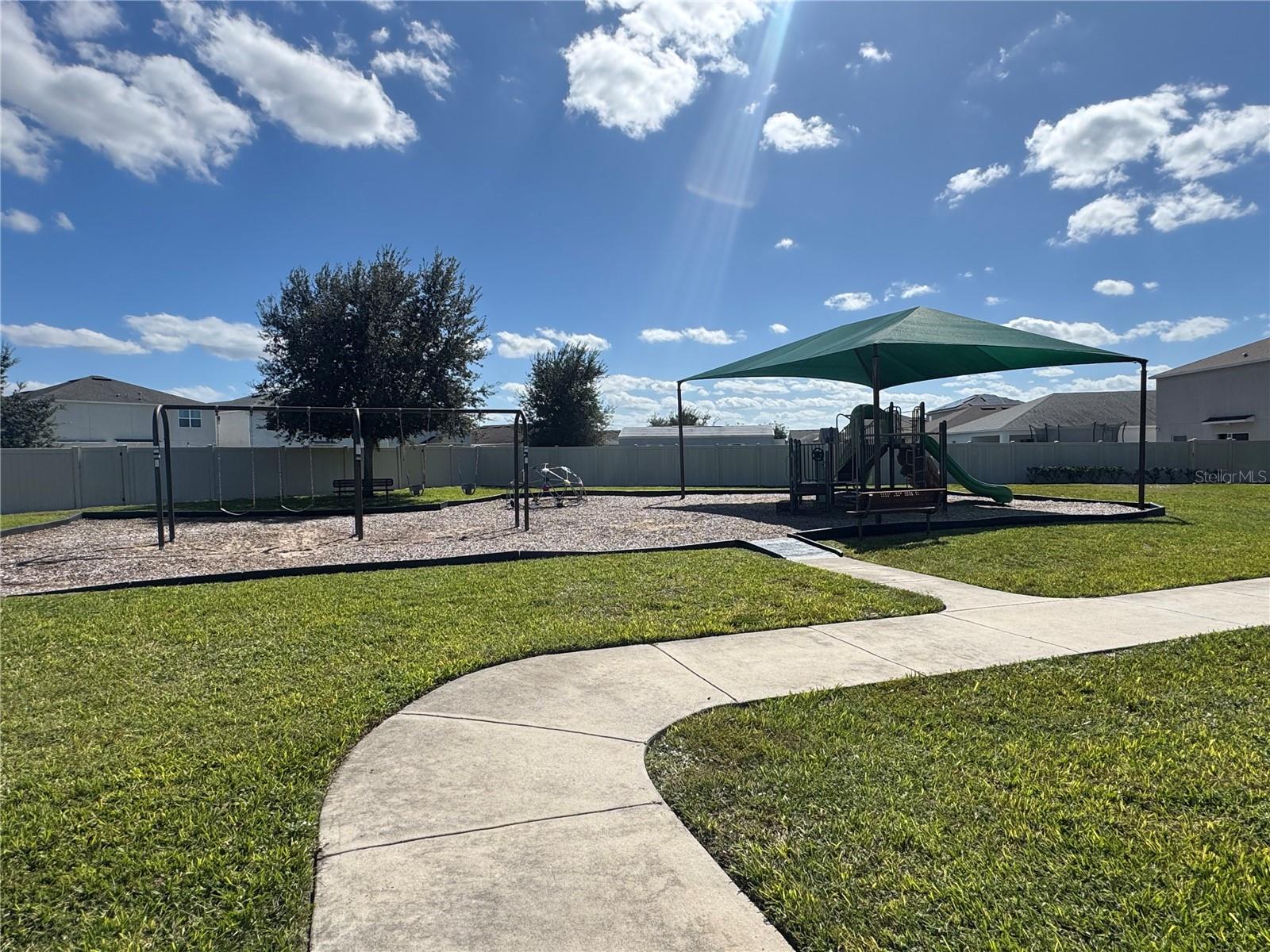 596 MEADOW BEND DR, DAVENPORT, FL, 33837