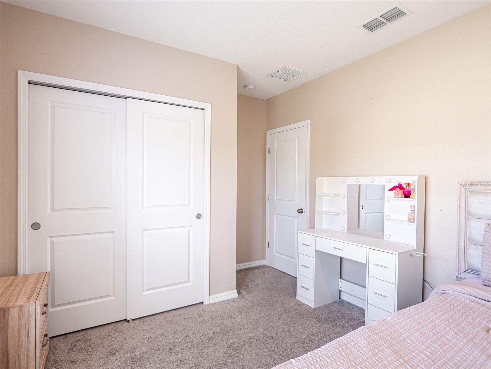 596 MEADOW BEND DR, DAVENPORT, FL, 33837