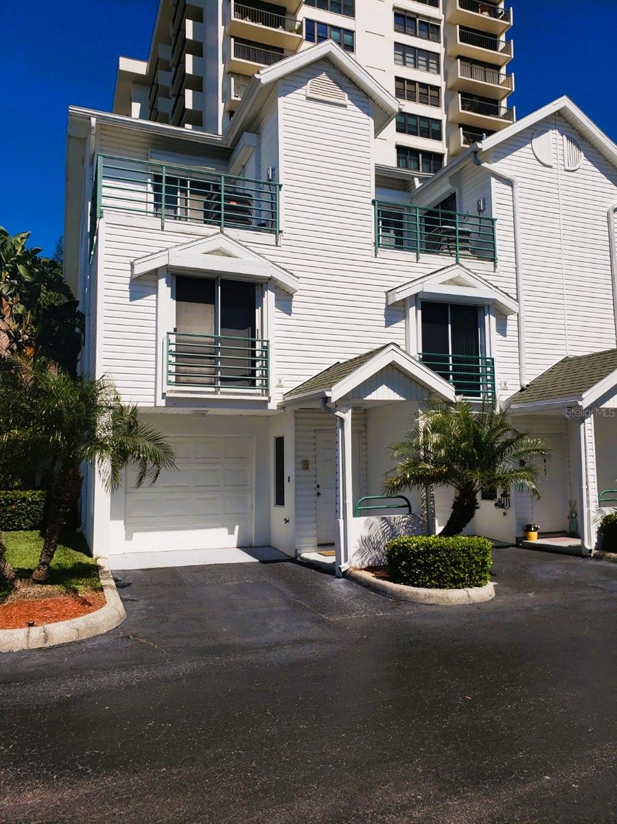 320 ISLAND WAY #106, CLEARWATER BEACH, FL, 33767