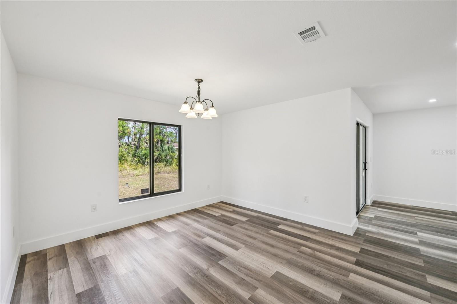 15468 CHAMBERLAIN BLVD, PORT CHARLOTTE, FL, 33953