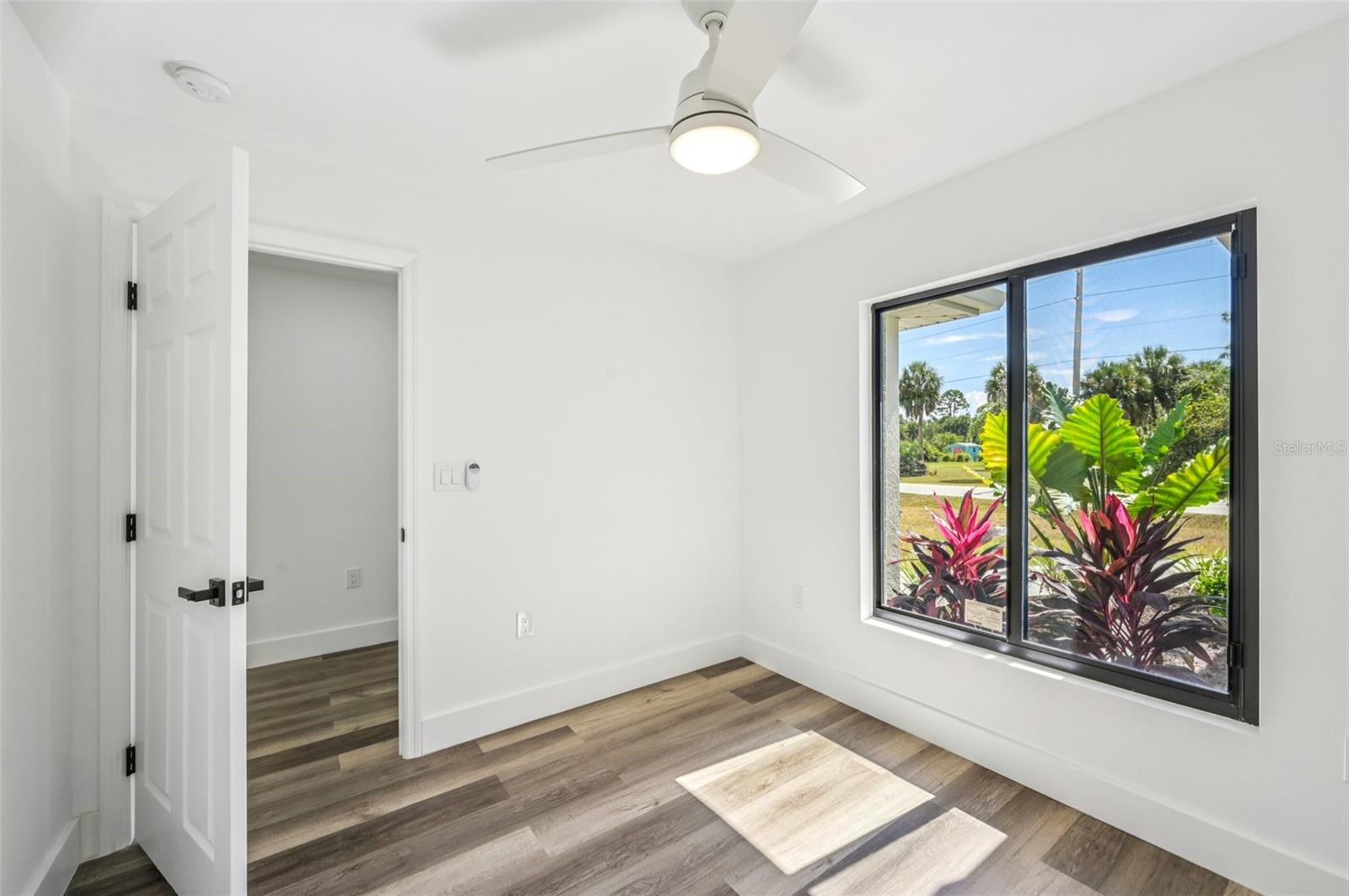 15468 CHAMBERLAIN BLVD, PORT CHARLOTTE, FL, 33953