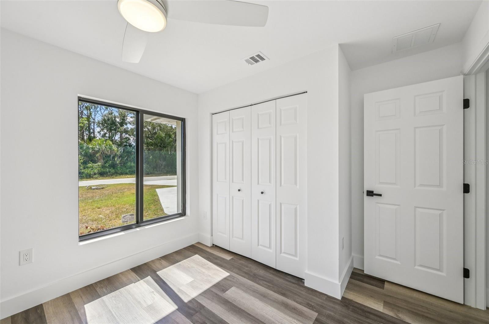 15468 CHAMBERLAIN BLVD, PORT CHARLOTTE, FL, 33953