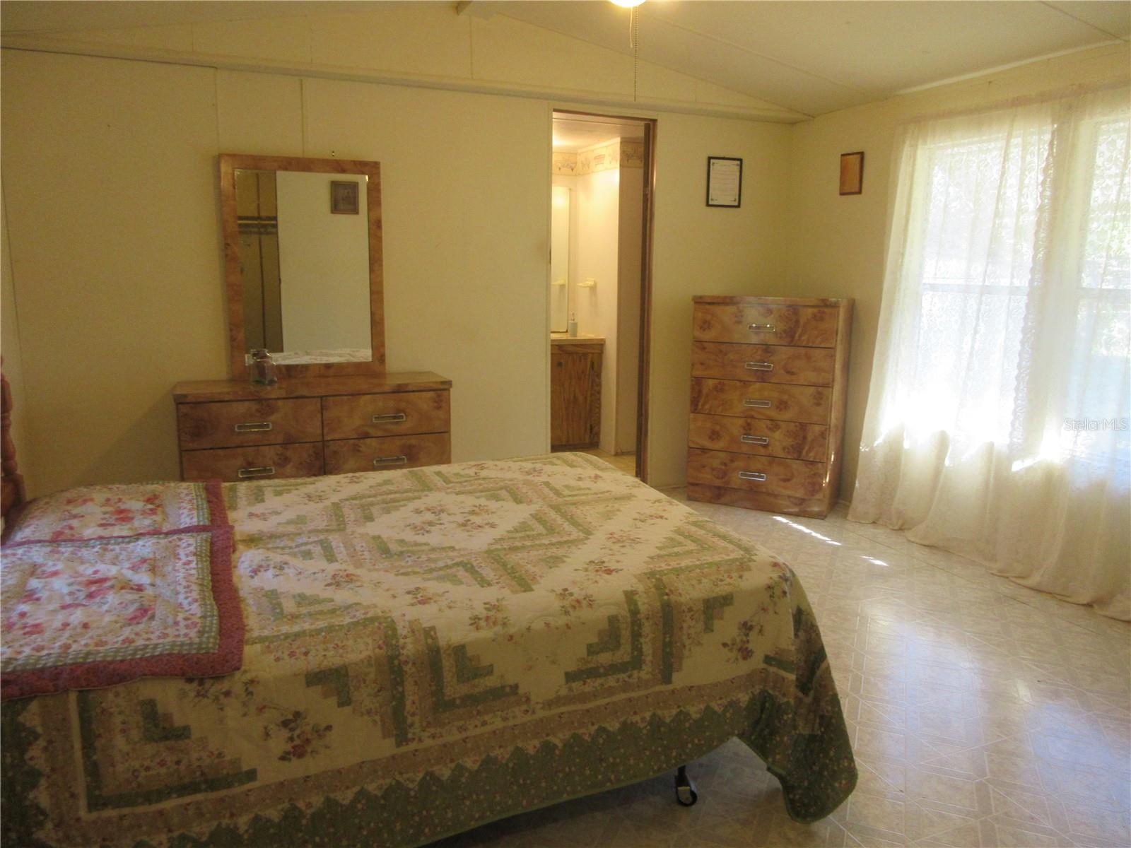 11570 NE 19TH ST, SILVER SPRINGS, FL, 34488