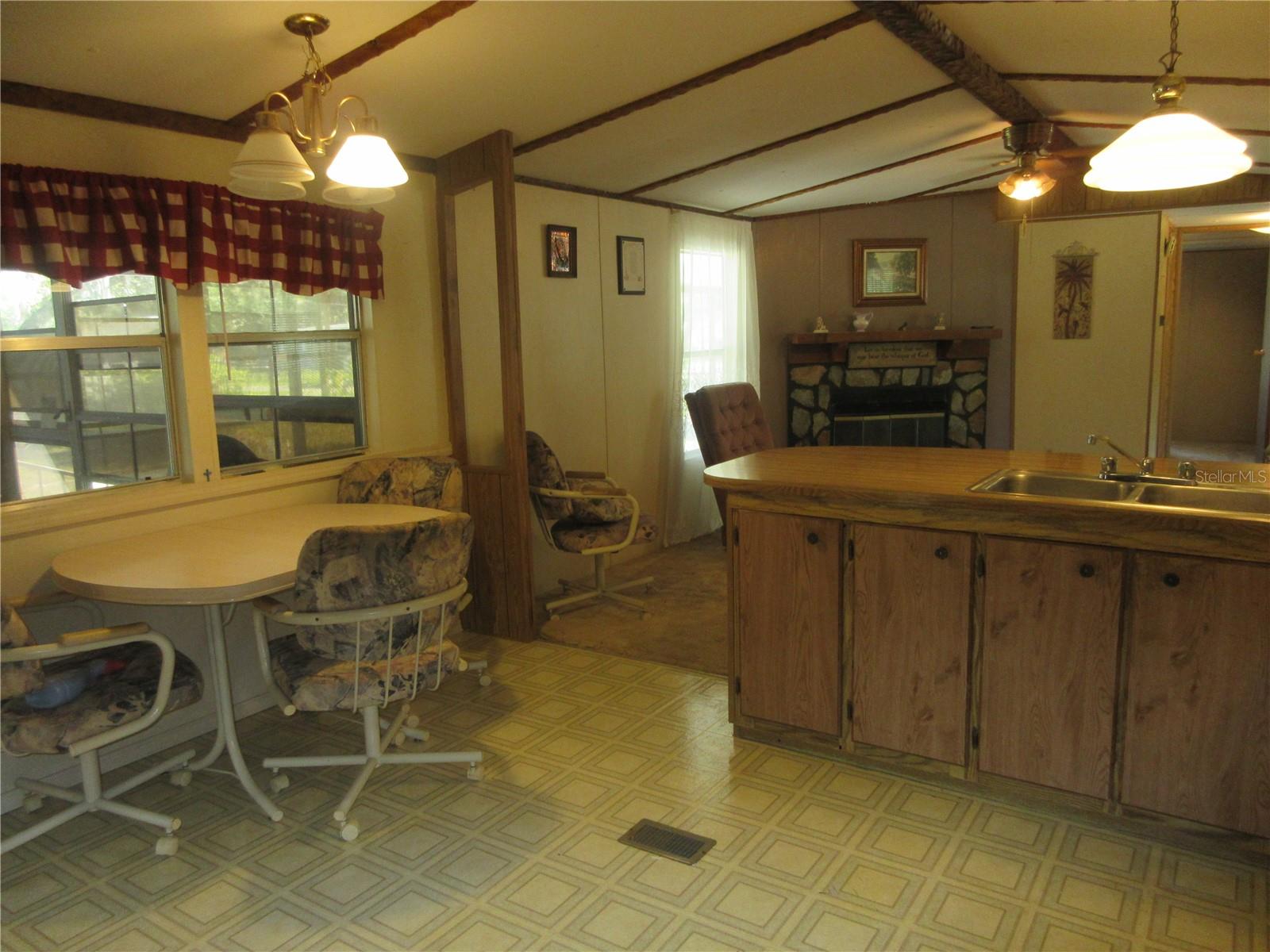 11570 NE 19TH ST, SILVER SPRINGS, FL, 34488