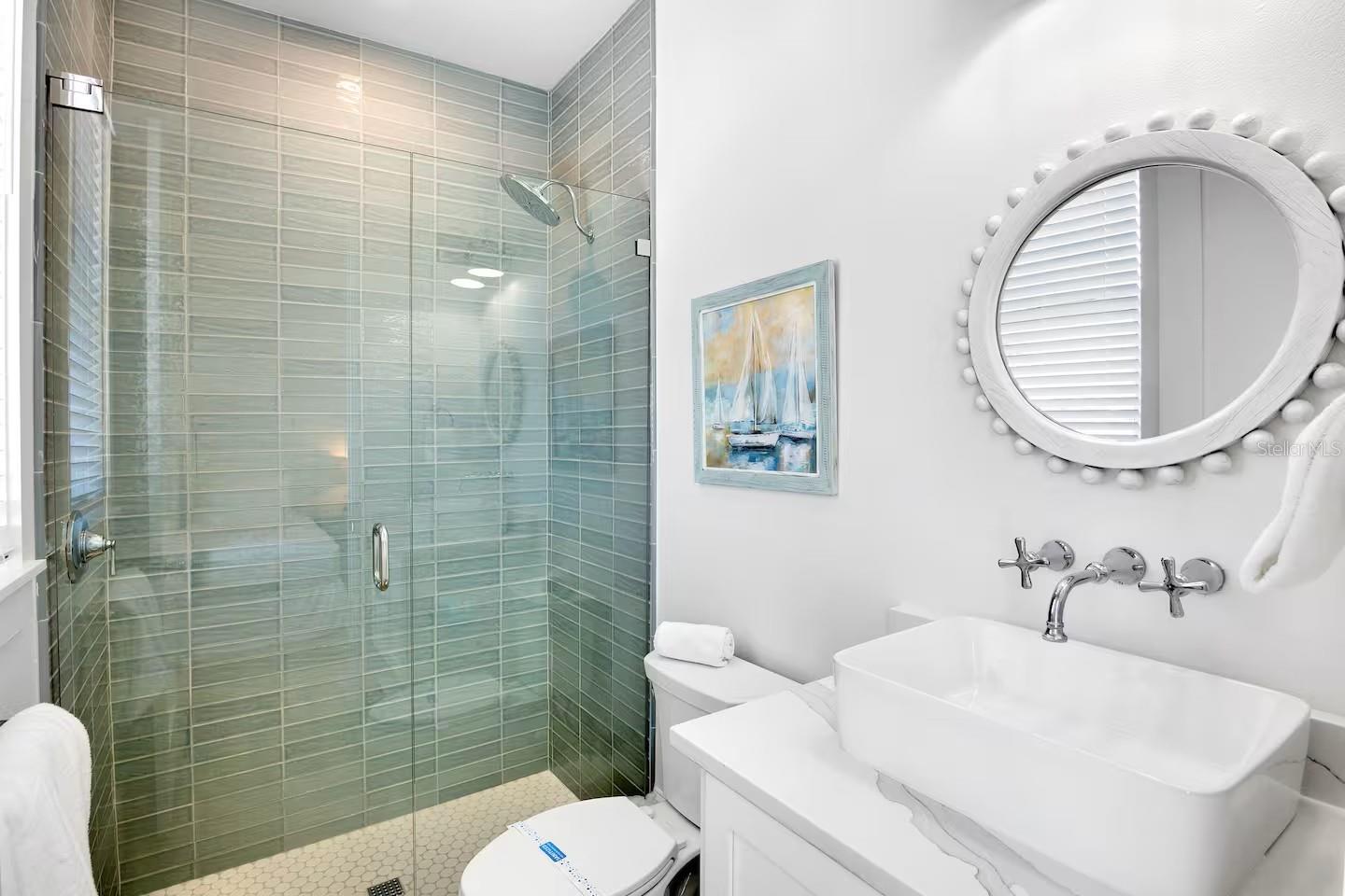 2105 AVENUE C, BRADENTON BEACH, FL, 34217