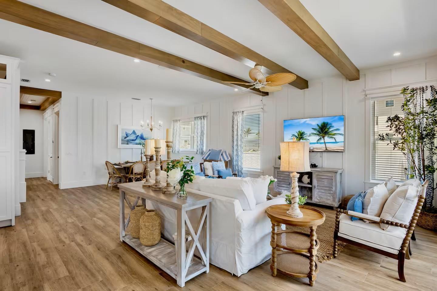 2105 AVENUE C, BRADENTON BEACH, FL, 34217