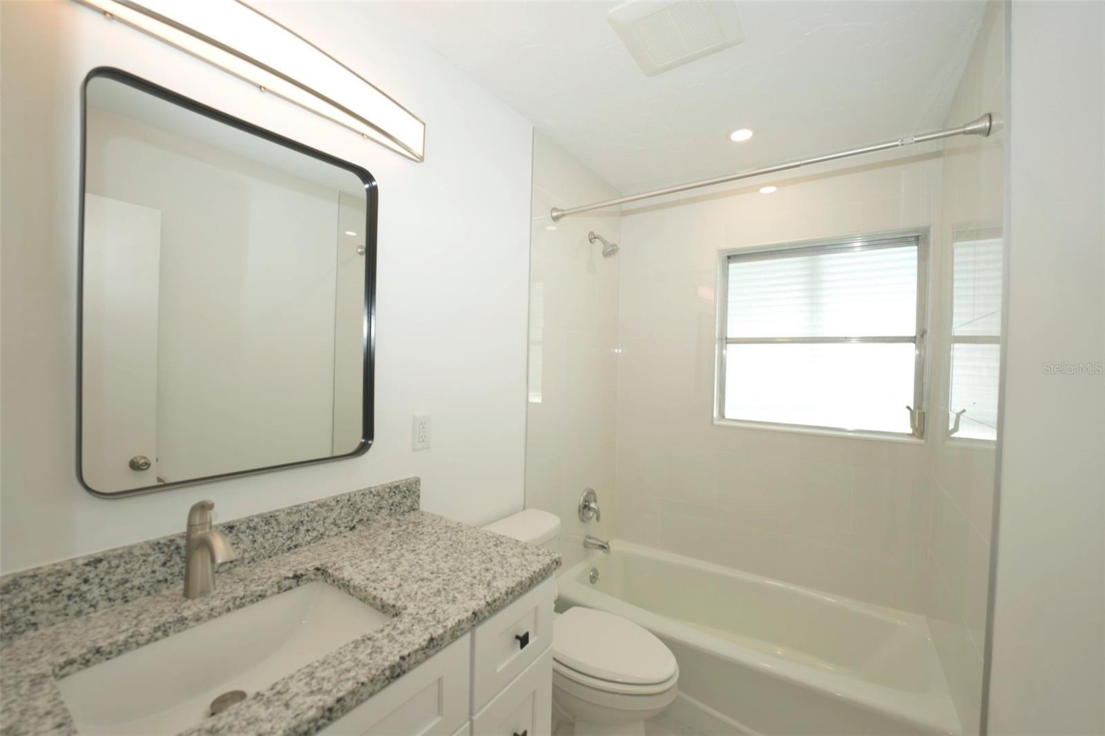 391 GULF BREEZE BLVD, VENICE, FL, 34293