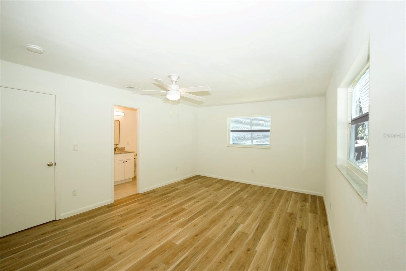 391 GULF BREEZE BLVD, VENICE, FL, 34293