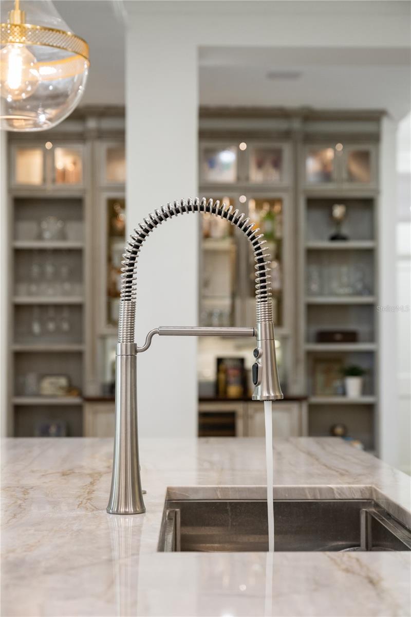 6047 BLAKEFORD DR, WINDERMERE, FL, 34786