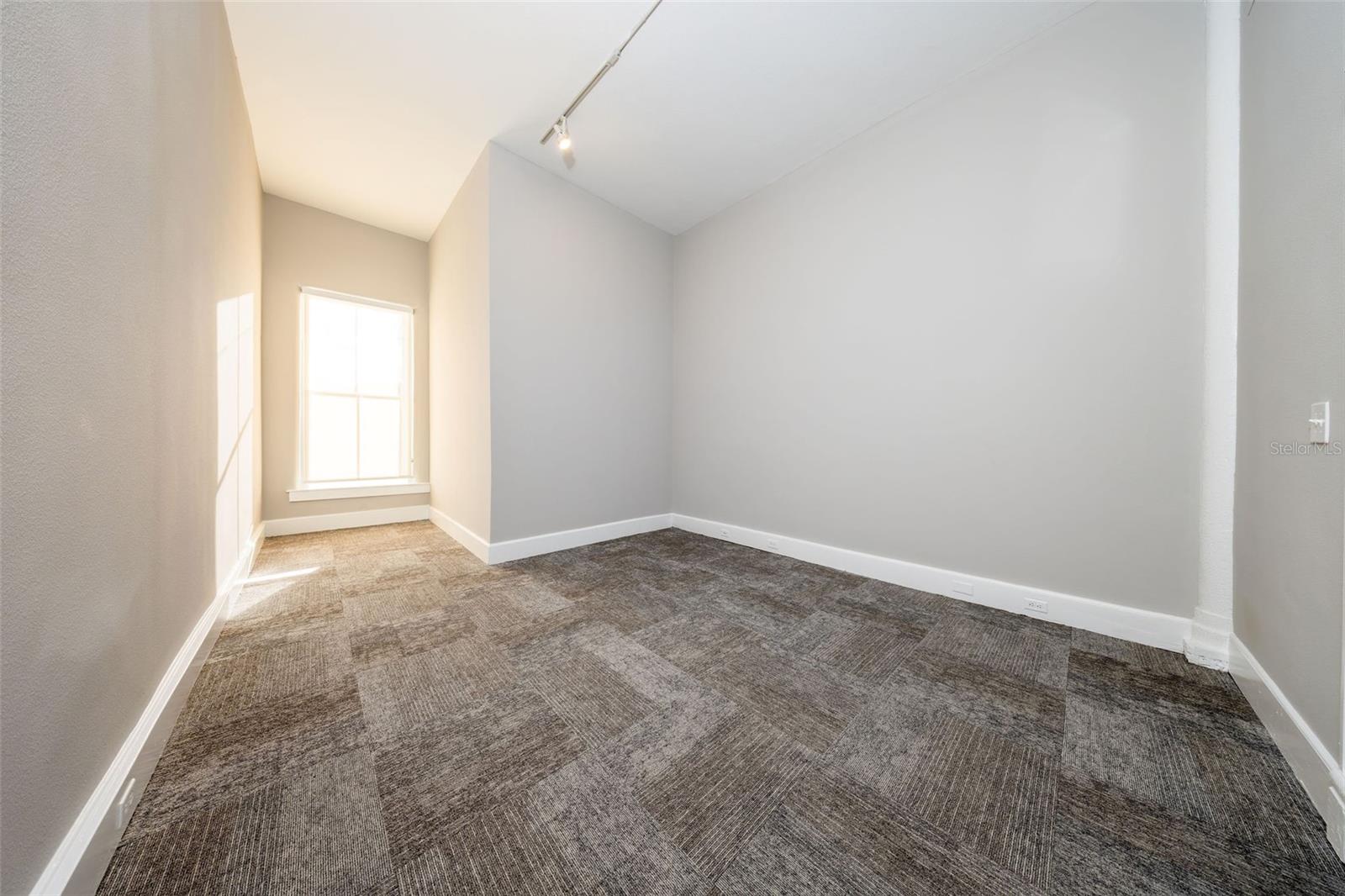 121 E 1ST ST #101, SANFORD, FL, 32771