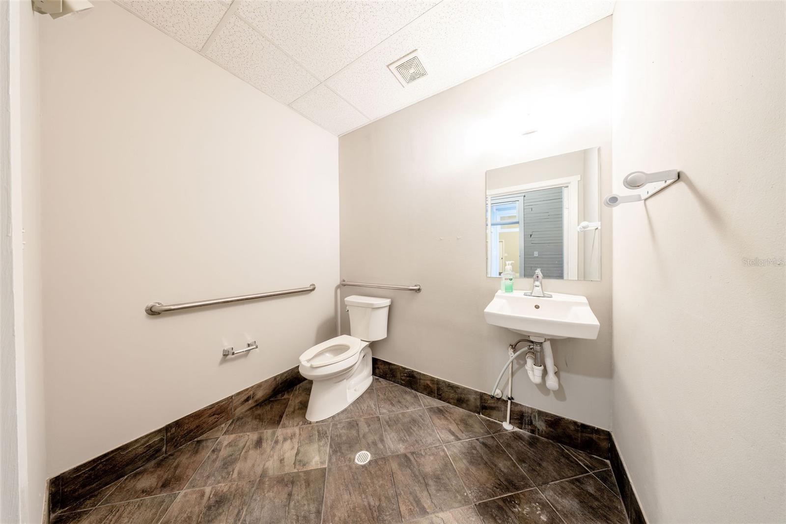 121 E 1ST ST #101, SANFORD, FL, 32771