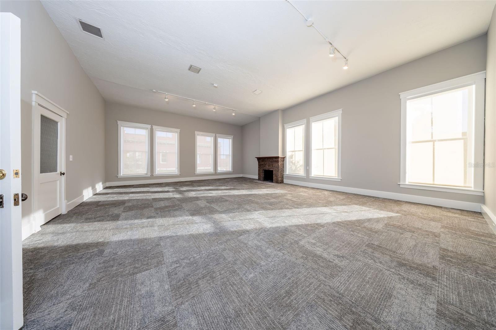 121 E 1ST ST #101, SANFORD, FL, 32771