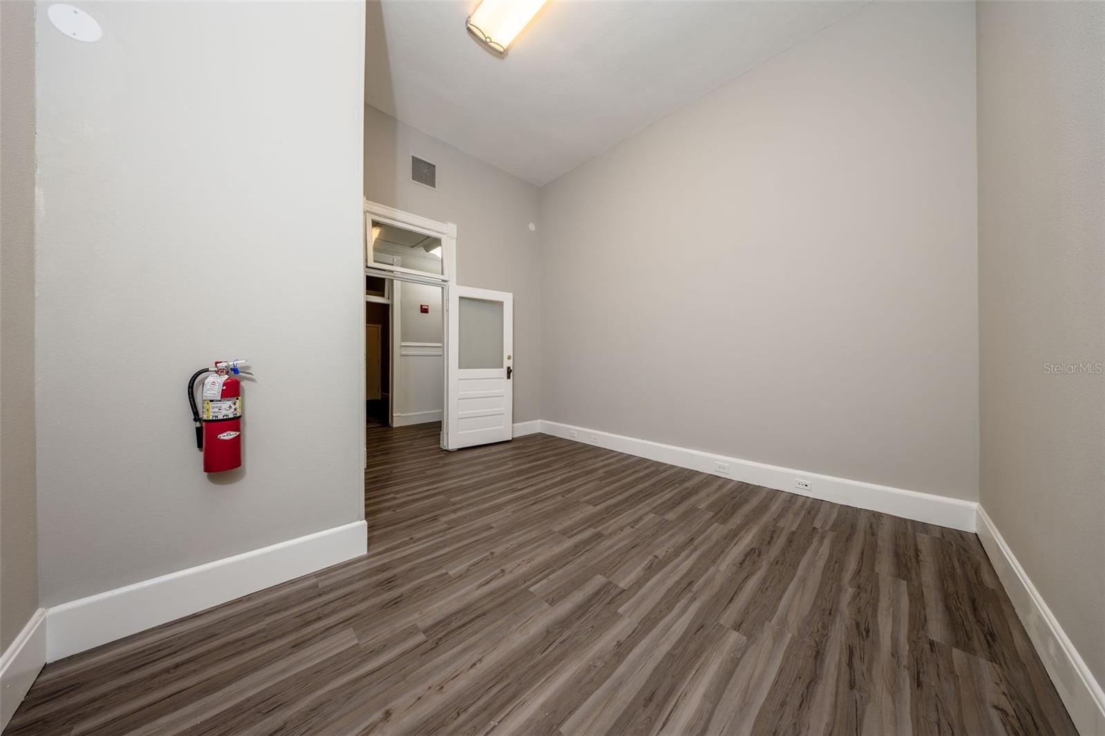 121 E 1ST ST #101, SANFORD, FL, 32771