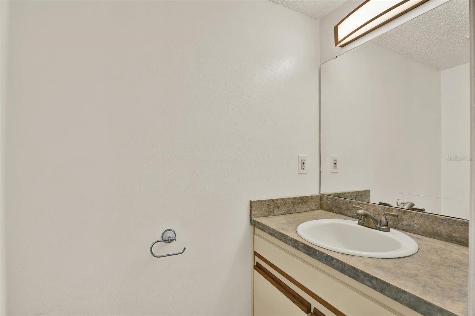 1910 W SLIGH AVE #D104, TAMPA, FL, 33604