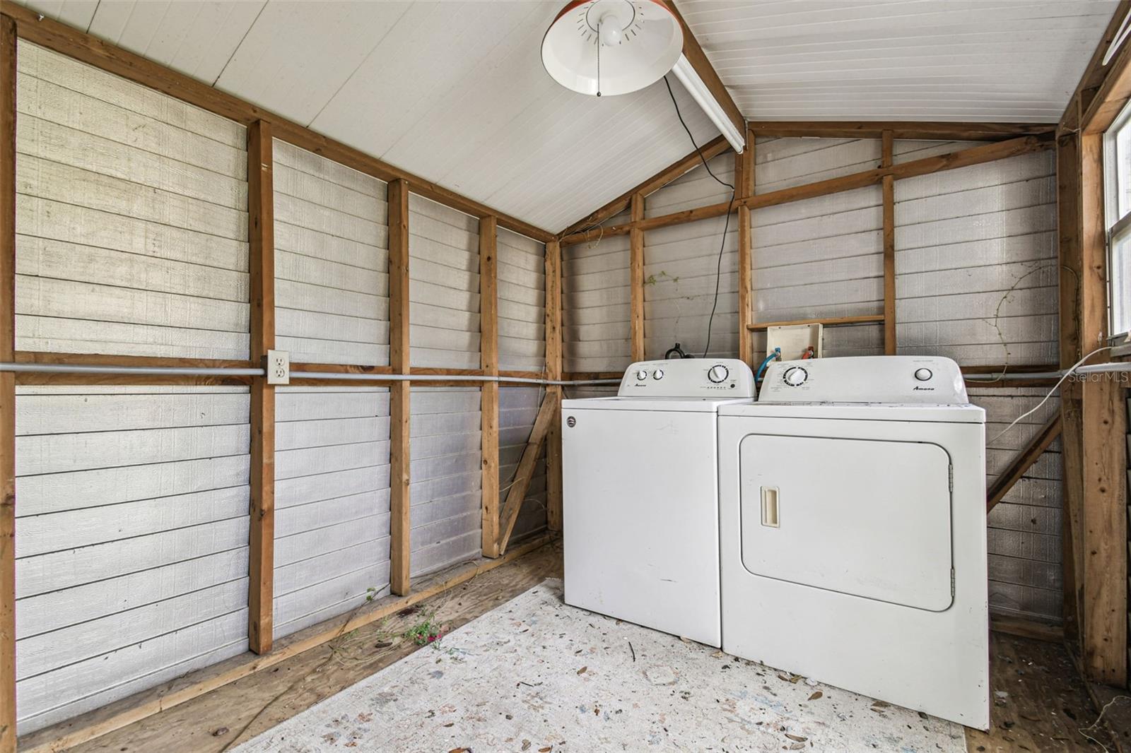 1001 E FERN ST, TAMPA, FL, 33604