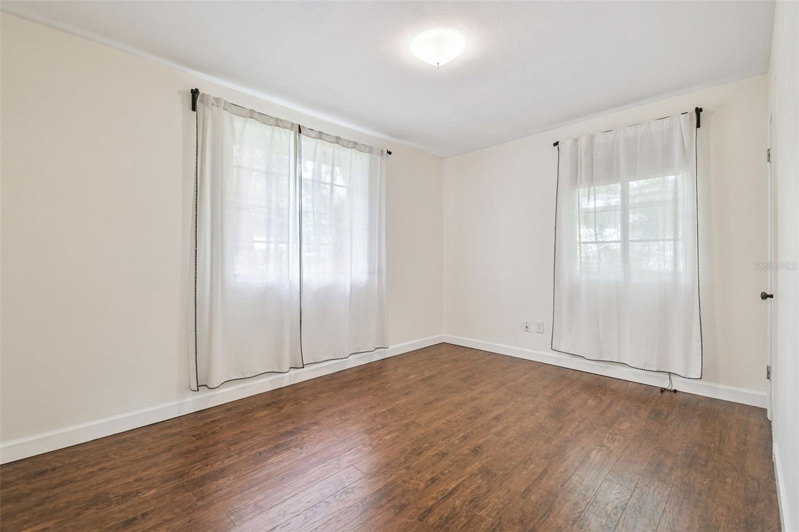 1001 E FERN ST, TAMPA, FL, 33604