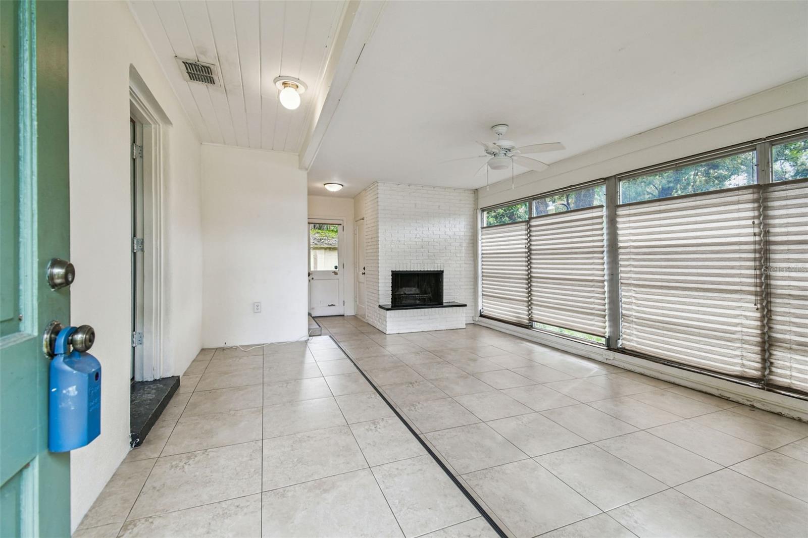 1001 E FERN ST, TAMPA, FL, 33604