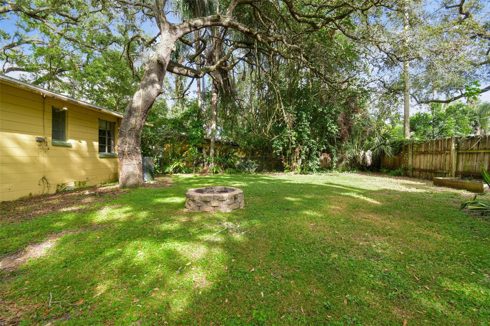 1001 E FERN ST, TAMPA, FL, 33604