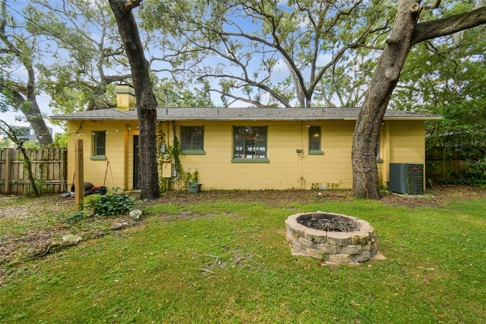 1001 E FERN ST, TAMPA, FL, 33604