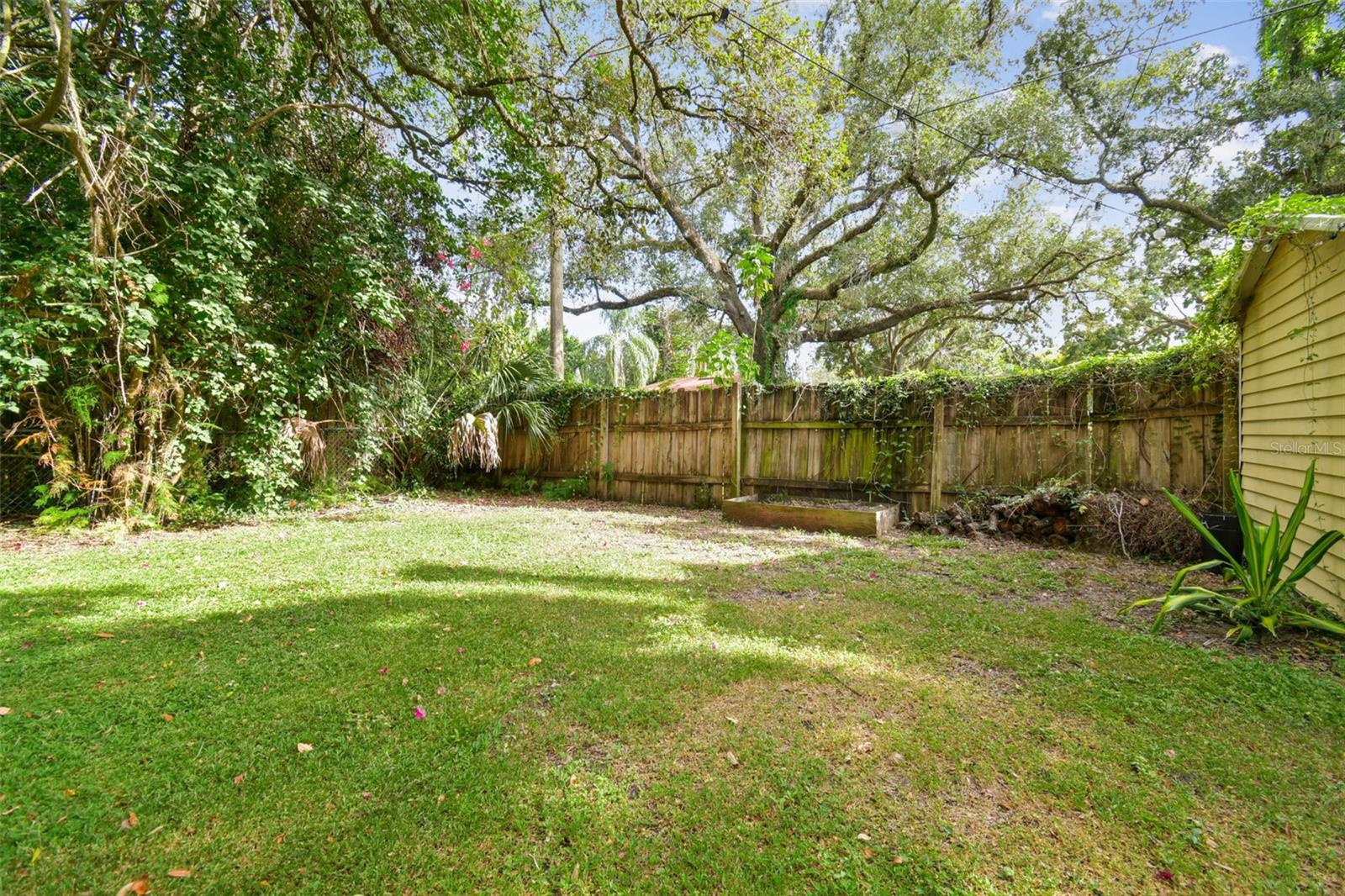 1001 E FERN ST, TAMPA, FL, 33604