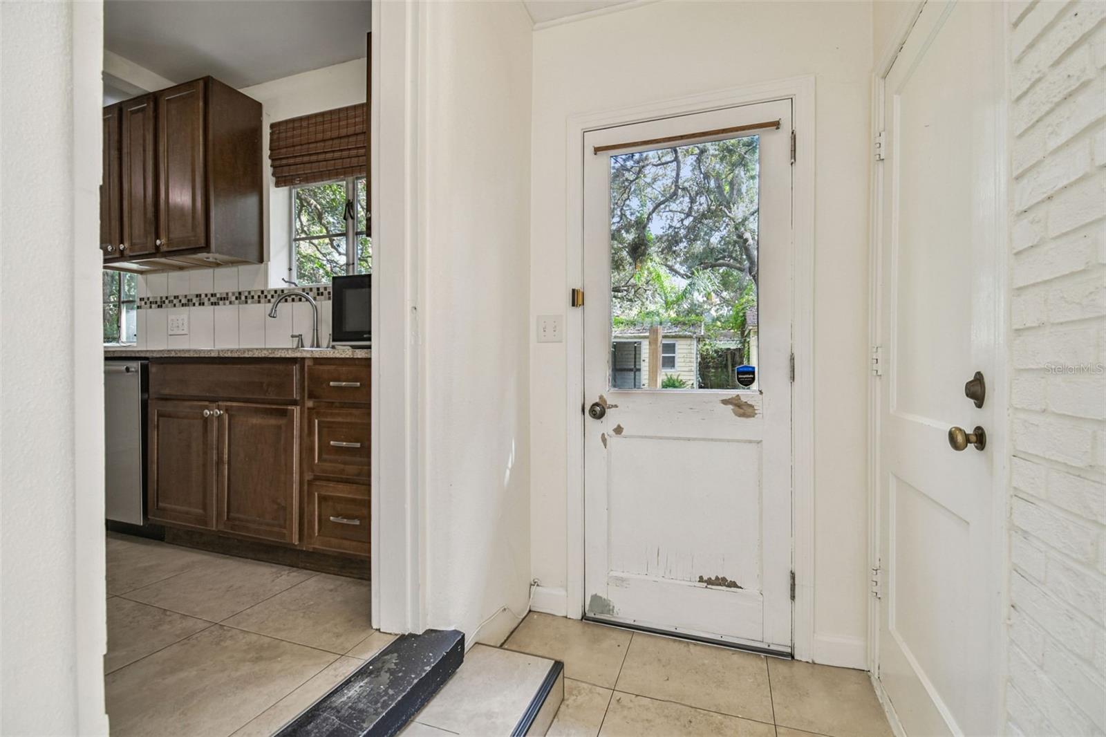 1001 E FERN ST, TAMPA, FL, 33604