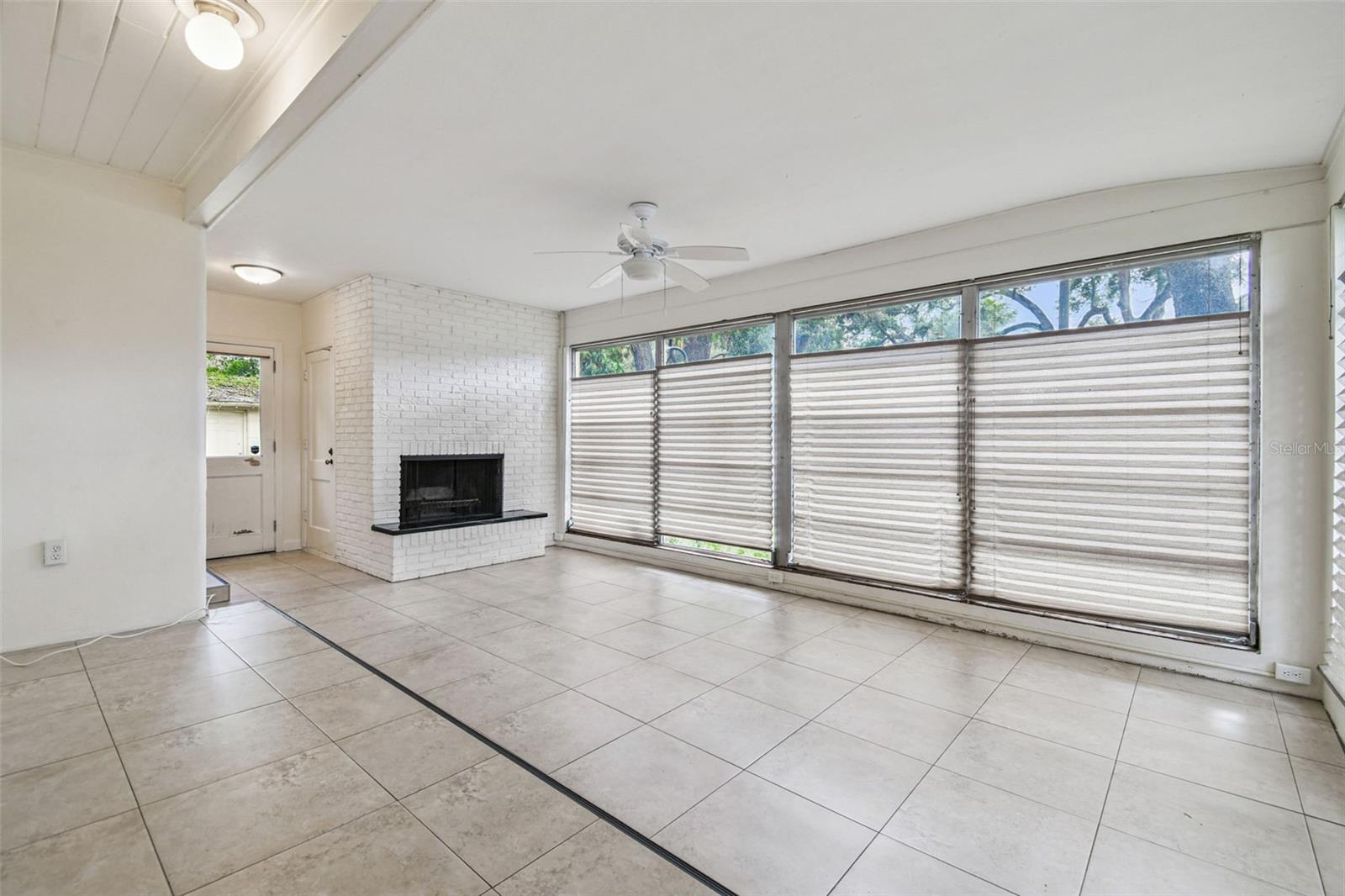 1001 E FERN ST, TAMPA, FL, 33604