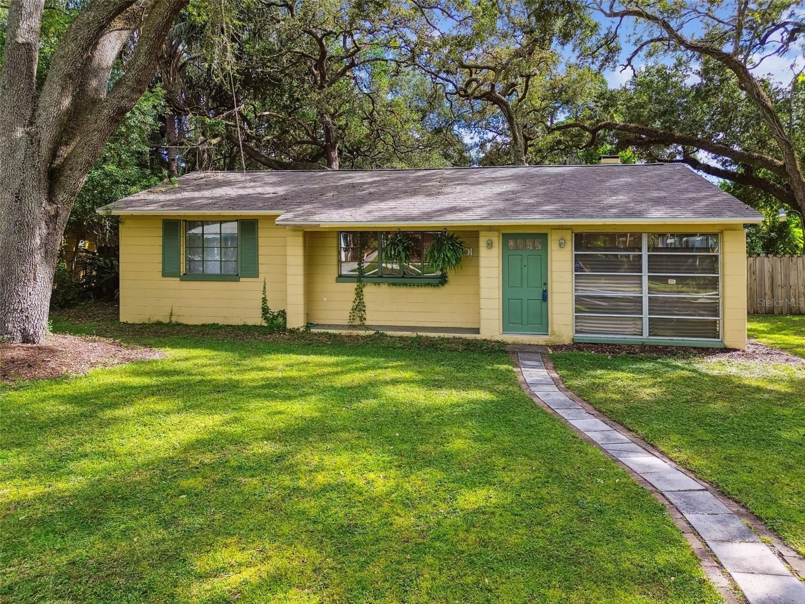 1001 E FERN ST, TAMPA, FL, 33604