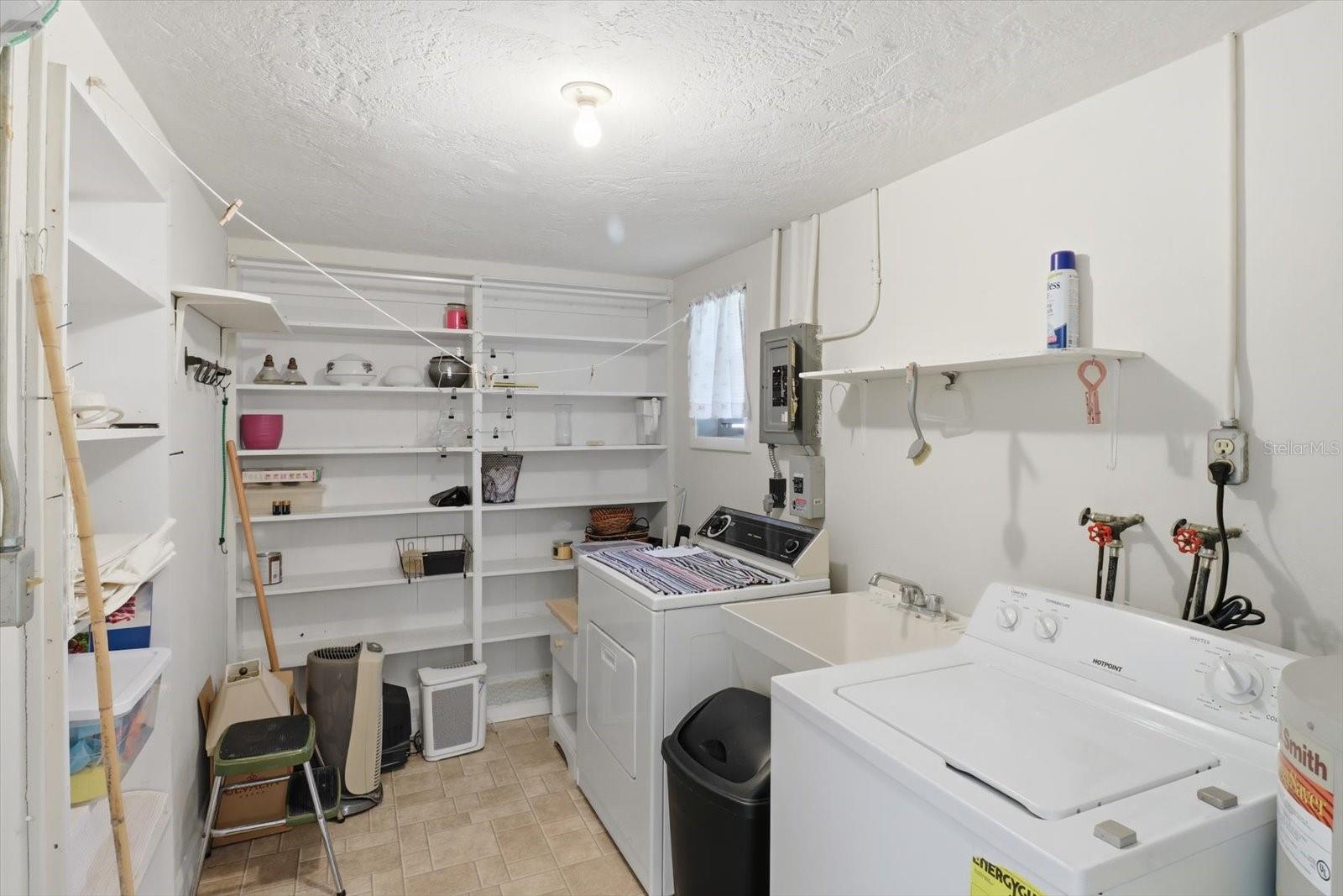 11 ROOSEVELT BLVD, BEVERLY HILLS, FL, 34465