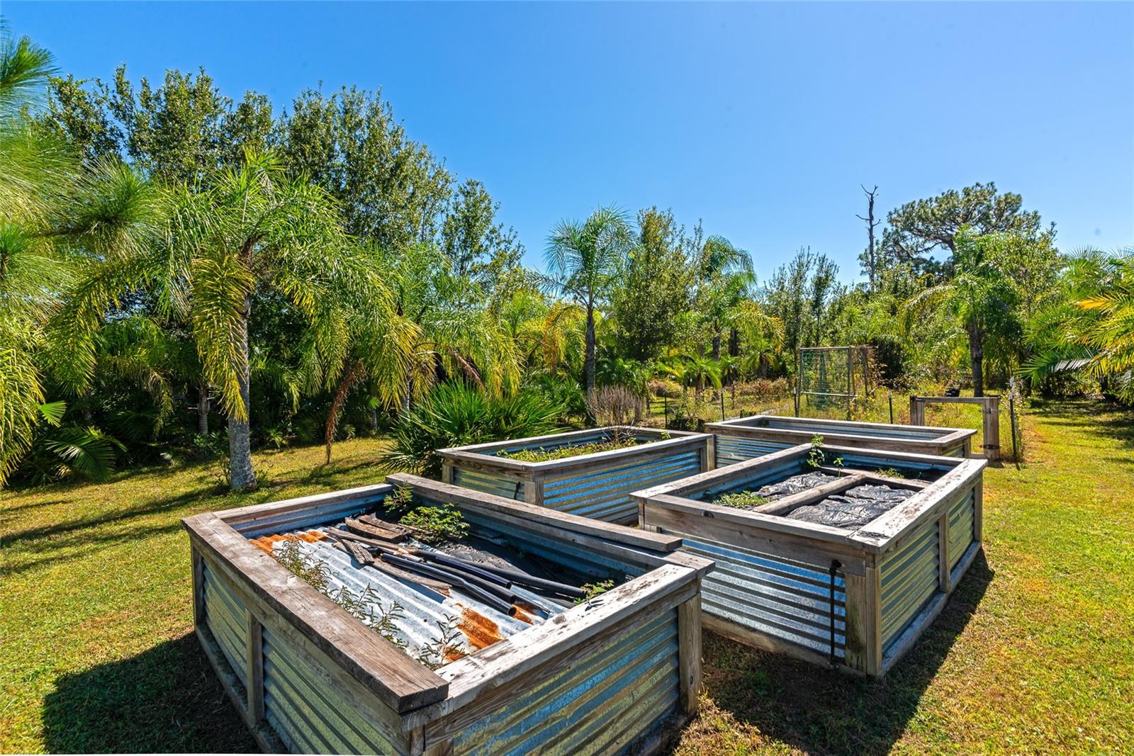 6921 245TH ST E, MYAKKA CITY, FL, 34251