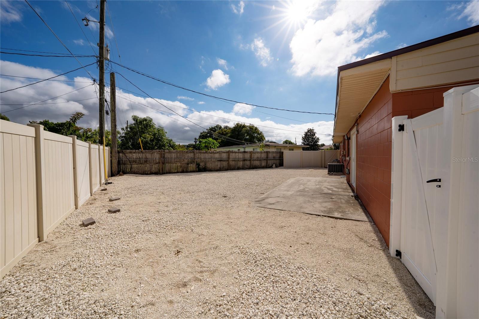 635 YUCATAN DR, ORLANDO, FL, 32807