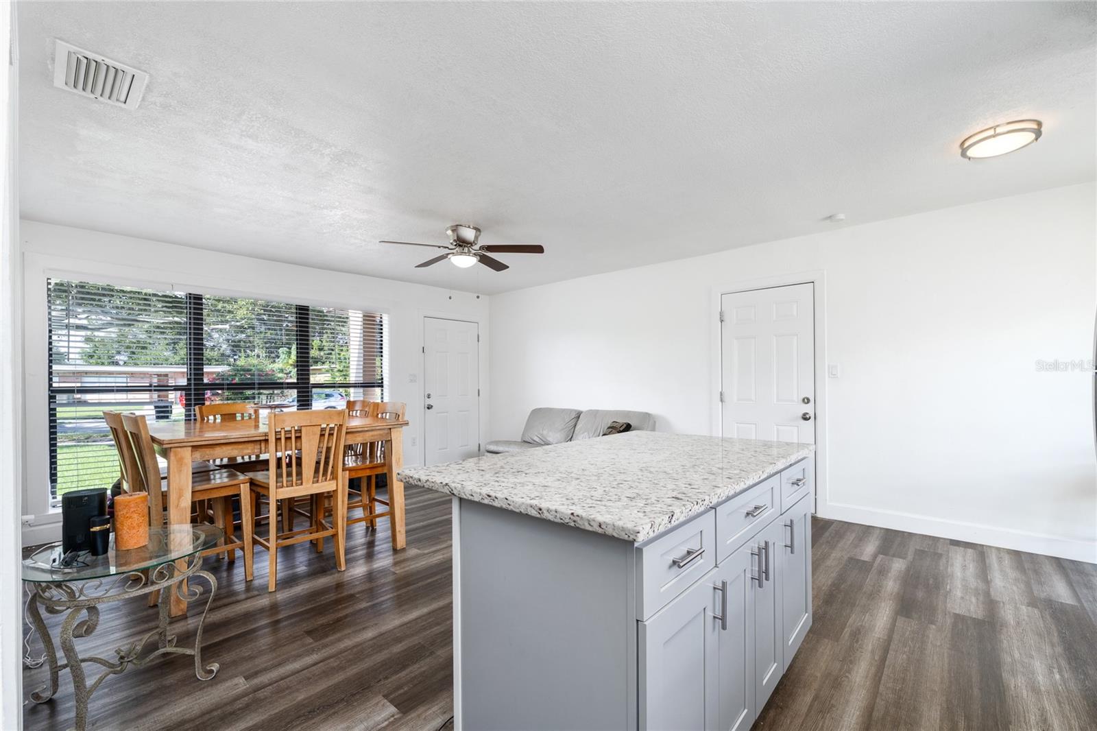 635 YUCATAN DR, ORLANDO, FL, 32807