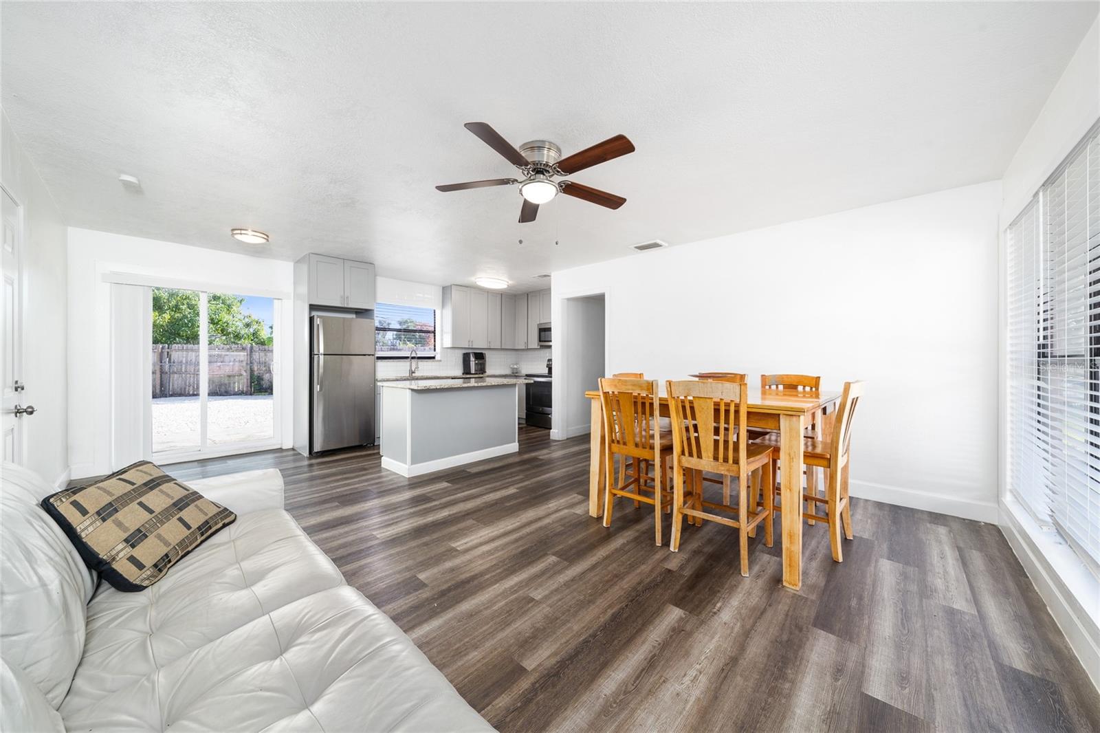 635 YUCATAN DR, ORLANDO, FL, 32807