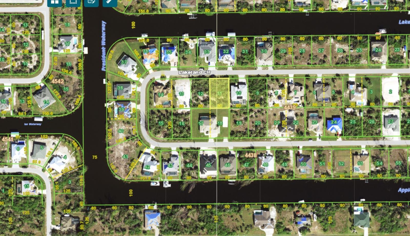 15225 LAKELAND CIR, PORT CHARLOTTE, FL, 33981