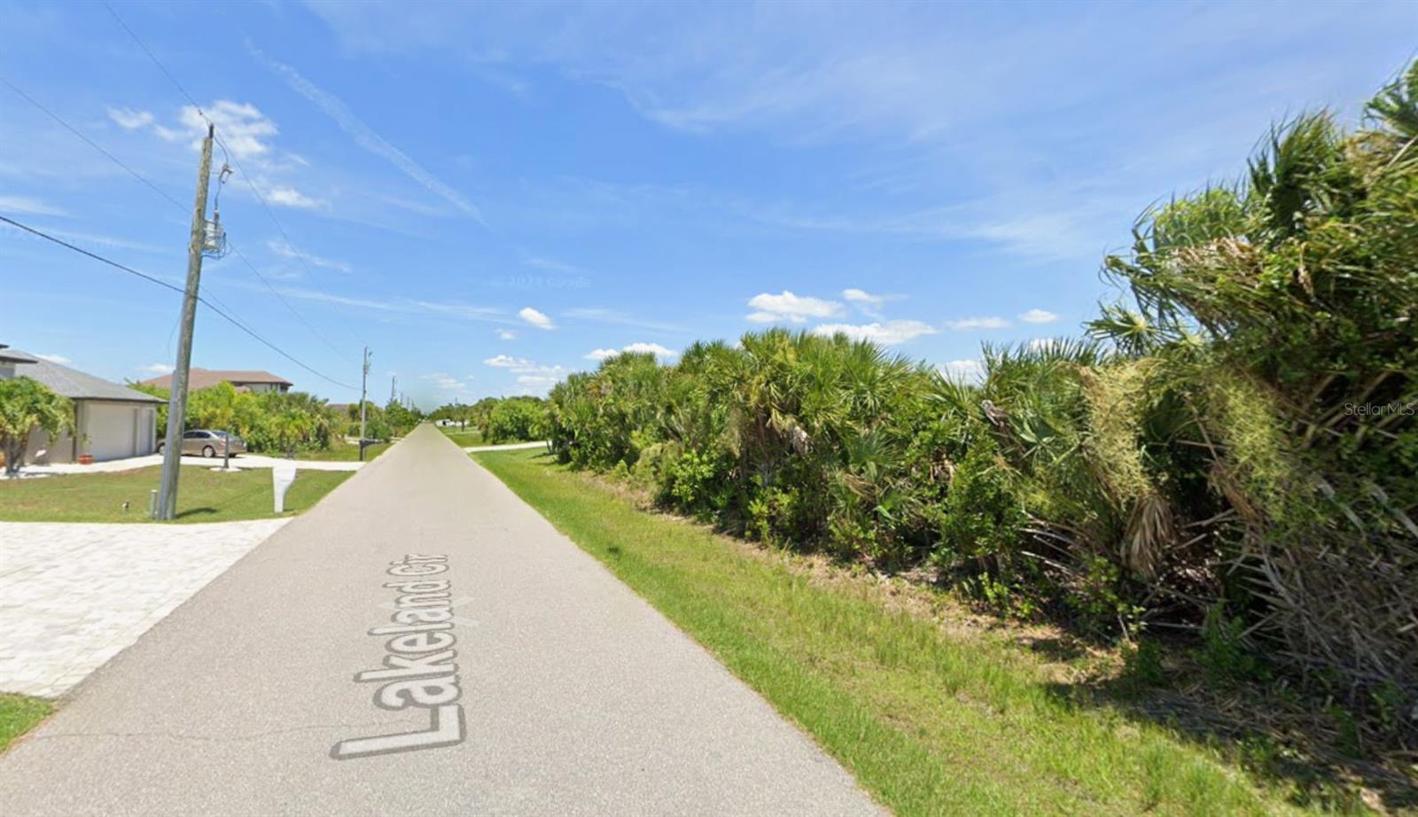 15225 LAKELAND CIR, PORT CHARLOTTE, FL, 33981