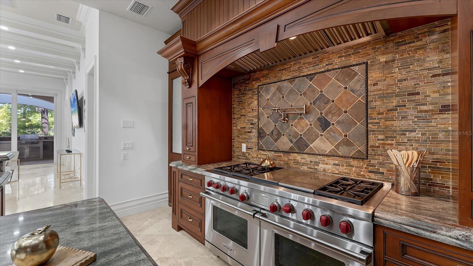 A4669881 Property Photo