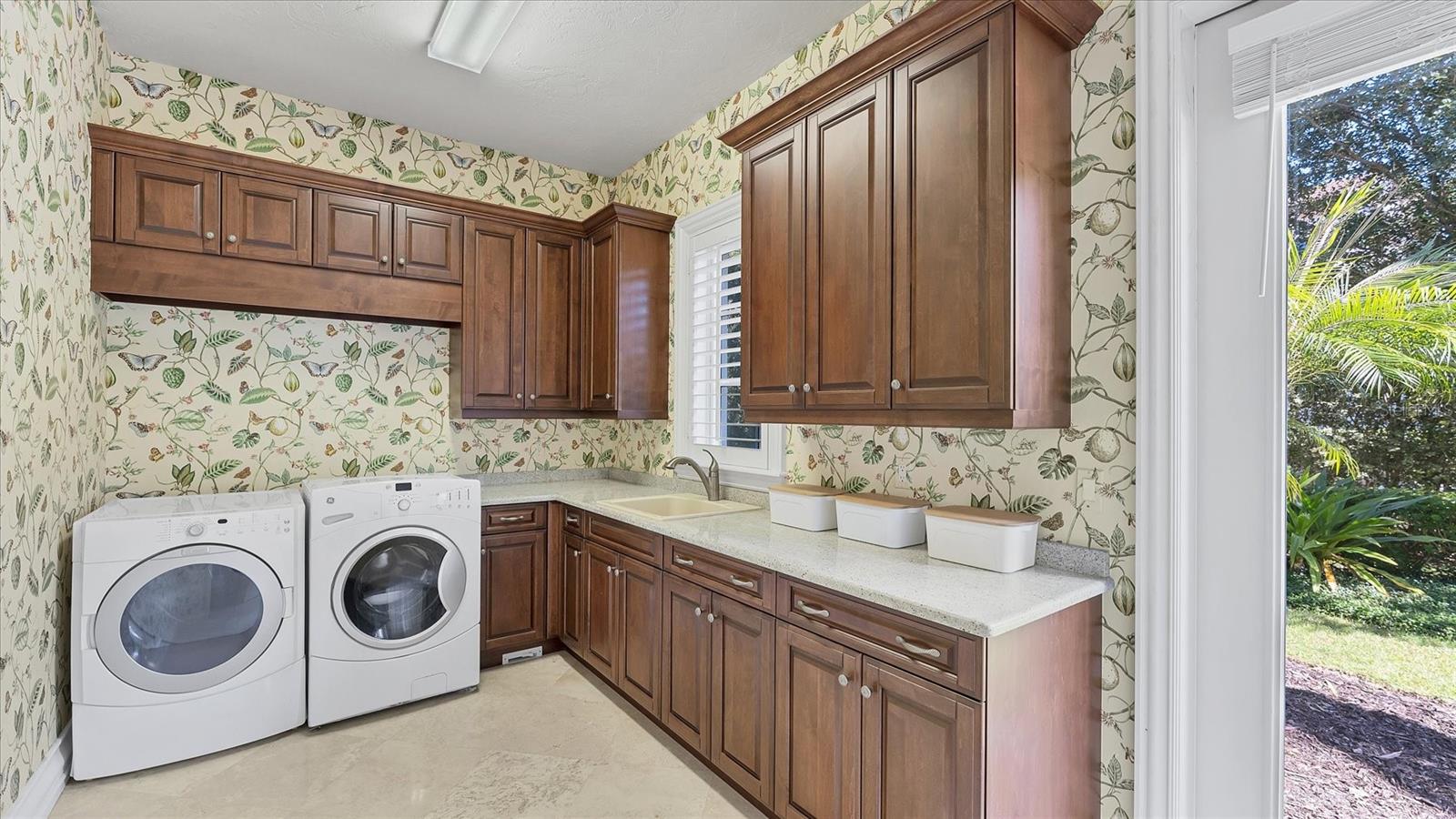 A4669881 Property Photo